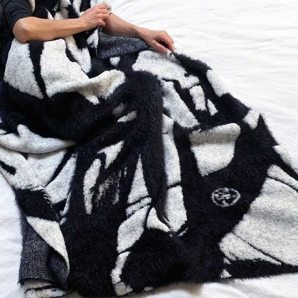 White Winds Luxury Throw - Jumper Maybach