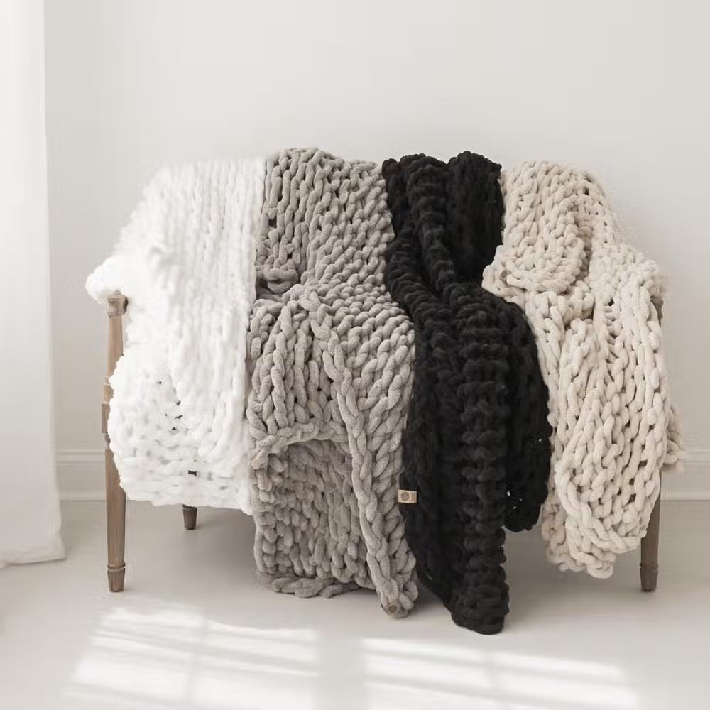 Infinte Chunky Knit Blanket